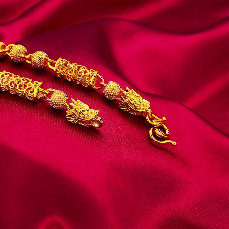 24K Gold-Plated Cloud Pattern Hollow Chain Necklace - Image 3